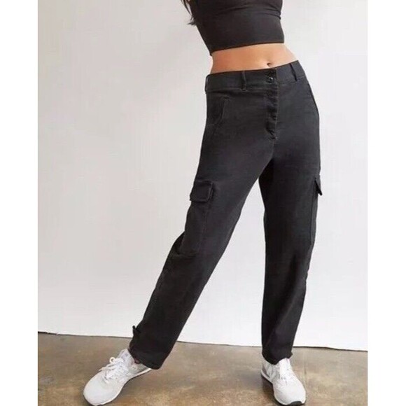 Aritzia Wilfred Free Womens Modern High Waist Cargo Pants Black Size 4 Pockets 6 - Picture 2 of 12
